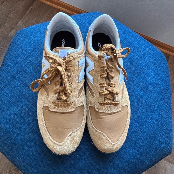 Men’s New Balance 420s - Picture 3 of 5